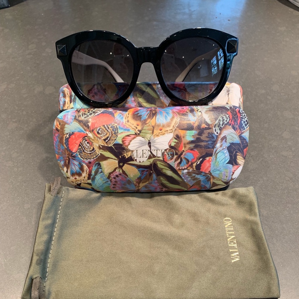 Valentino sunglasses